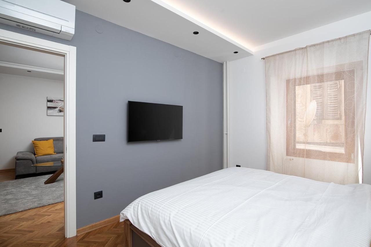 Sena Luxury Apartments Пула Экстерьер фото